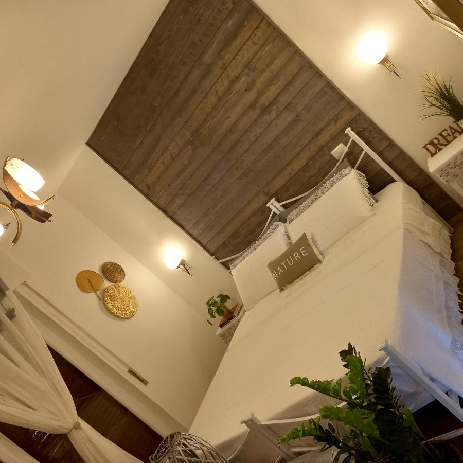 Casa Fiorita 22 Porto Ceresio Apartman Kültér fotó