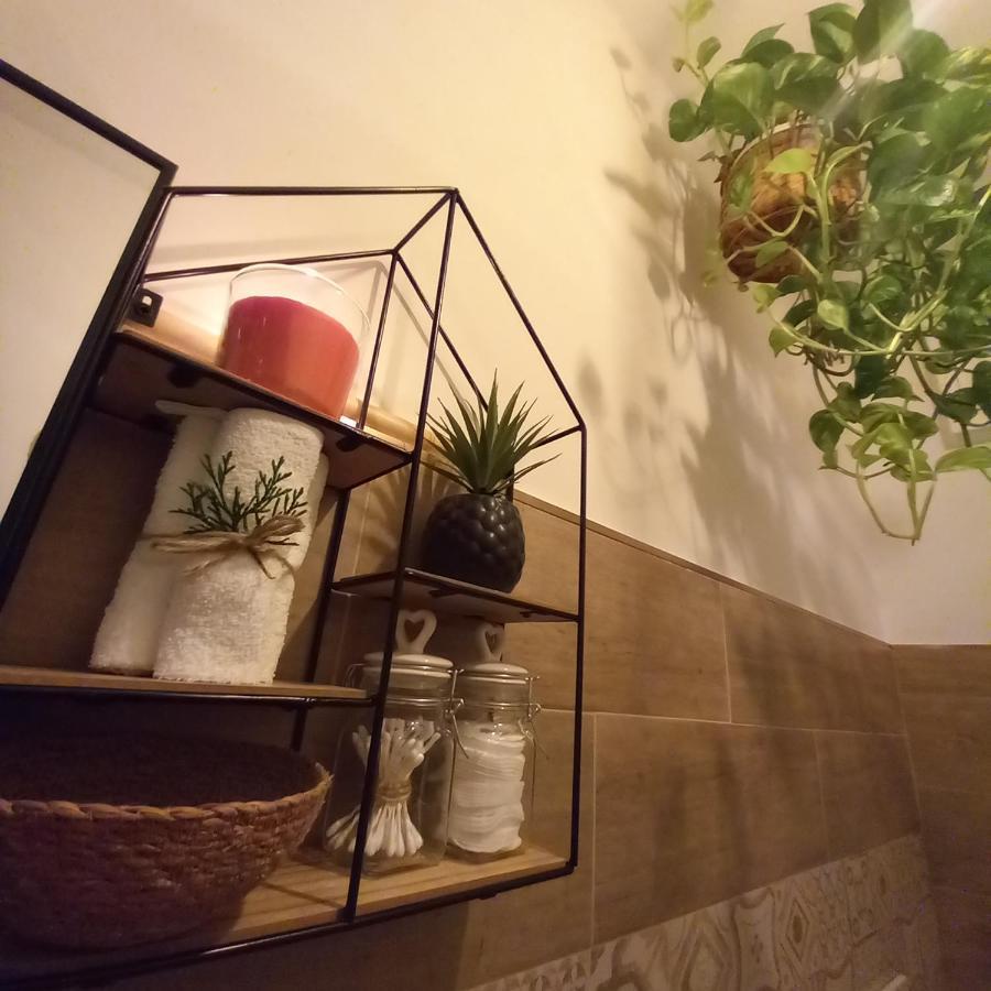 Casa Fiorita 22 Porto Ceresio Apartman Kültér fotó