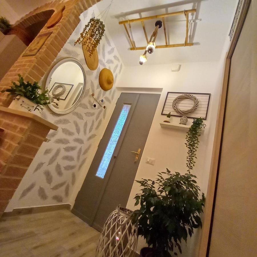 Casa Fiorita 22 Porto Ceresio Apartman Kültér fotó